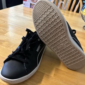 PUMA Vikky v2 Women's Sneakers